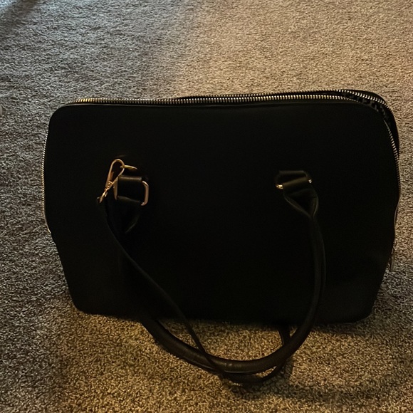 Like New Black Madison West handbag - Picture 3 of 3